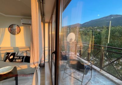 1b175149708408452_GU